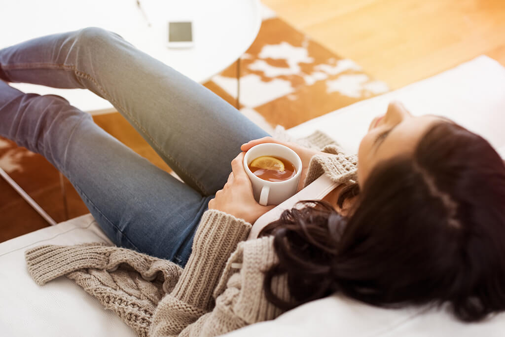 Viele Mittel gegen Blähungen finden Sie bei sich Zuhause.  